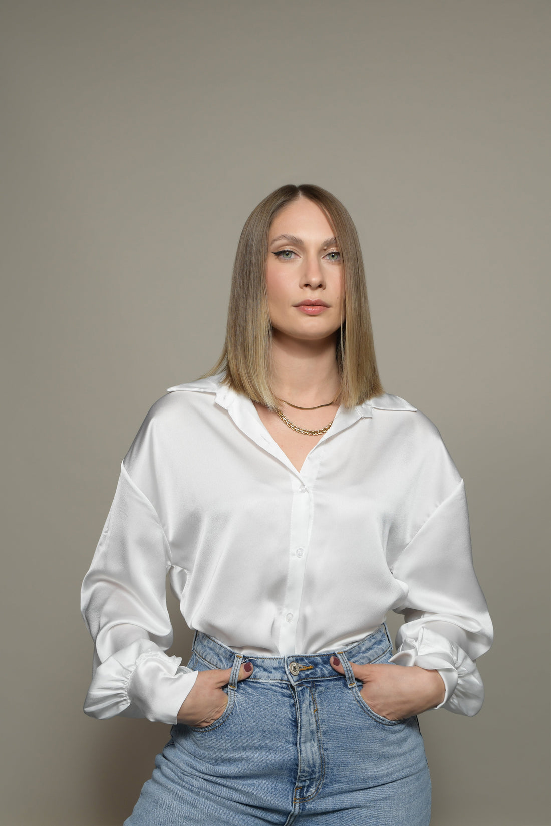 Sleek glassy blow-dry finish, smooth and frizz-free, the result that survives Cyprus summer humidity. Blow dry at HAIR ETC. STUDIO Nicosia Cyprus